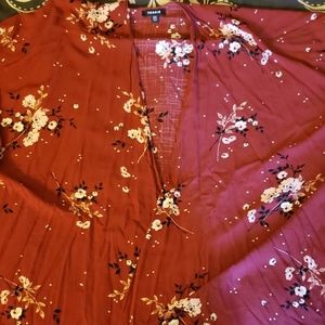 Torrid Size 3/4 Red Floral Kimono